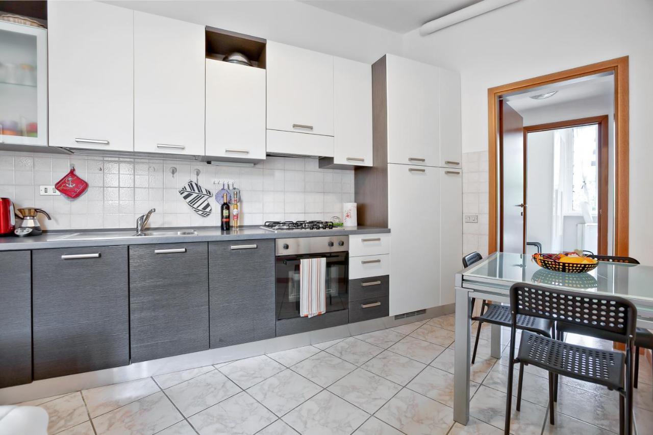 Cenisio Brilliant Flat Lägenhet Milano Exteriör bild